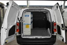01_Allestimento Proace City per traslochi 
