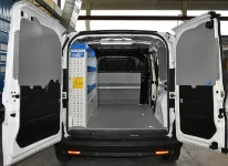 01_Fiat Doblò per facility management arredato da Syncro 