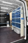 03_Mobile con contenitori in plastica trasparente su Man Tge