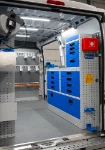 03_Parete destra Ducato con cassetti e banco di lavoro 