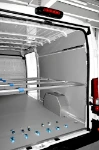 03_Parete destra Ducato con sistemi di bloccaggio del carico 