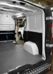 03_Parete sgombra di NV300 con rivestimento in legno per il pavimento