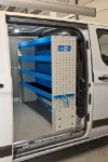 04_Ripiani configurabili su paratia Transporter