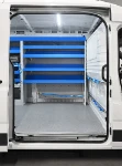 04_Scaffali e fermavaligie su eDeliver9 attrezzato da Syncro 