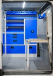 04_Tavolo su telaio in alluminio a bordo di Toyota Proace Max per manutenzione reti gas 