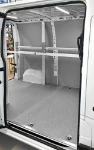 05_Renault Master con pianale in legno multistrato con finitura marmata Syncro 