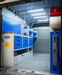 22_Parete sinistra Toyota Proace Max con banco di lavoro, cassetti, ripiani e ripostigli (2) 