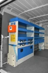 Modulo sinistro dell'allestimento Syncro Ultra nel NV250, con pannello portautensili e portarotoli