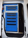 Cassettiera Syncro Ultra nel NV250 vista dal portellone laterale