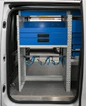 Cassettiere nel Vivaro accessibili dalla porta laterale