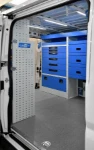 NV250 con rivestimento interno in legno e lamiera