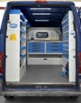 Rivestimento interno con pianale e pannellatura per NV250