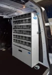 lato destro allestimento Ford Connect