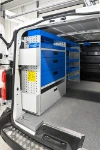 Lato sinistro allestimento Vivaro con cassetti e scaffali