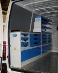 Modulo Syncro Ultra nel NV250 con cassetta di pronto soccorso e supporto per attrezzo