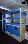 Modulo scaffalato Syncro Ultra nel NV250 con pannello portautensili e cassetti