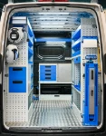 Officina mobile su MAN TGE, vista posteriore a porte aperte