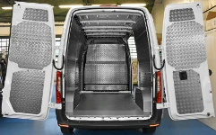 Pianale e pannellatura per Sprinter a Bologna