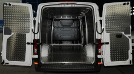 Pianale in alluminio e rivestimenti per Crafter