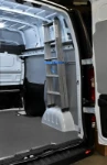 Portascala e protezioni su misura per Vivaro