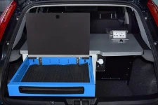 Punto van con cassetto con scrittoio integrato