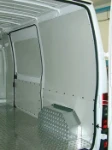 Modulo scaffalato Syncro Ultra nel NV250 con pannello portautensili e cassetti