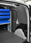 Rivestimento lato sinistro del Dacia Dokker con copriruota in alluminio mandorlato