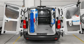 Scaffali e rivestimenti in alluminio per Opel Vivaro