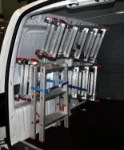 Scale fissate sul lato sinistro del Caddy